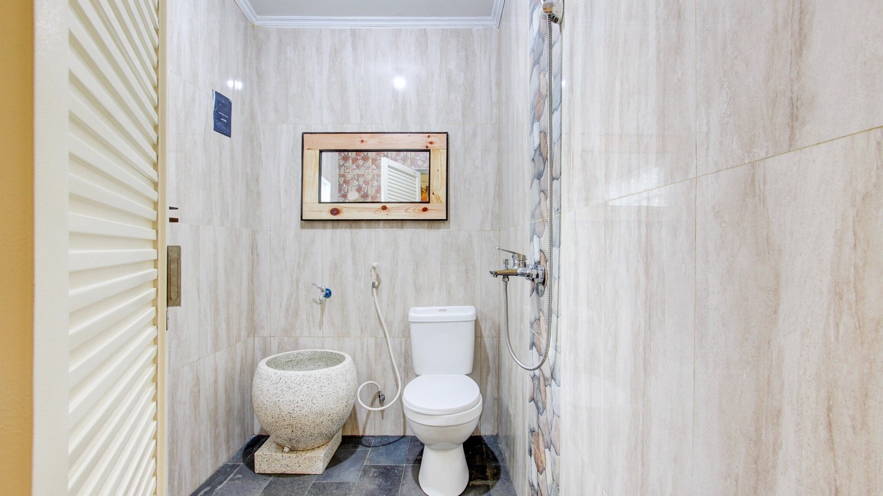 Photo of Bathroom in Mungkid