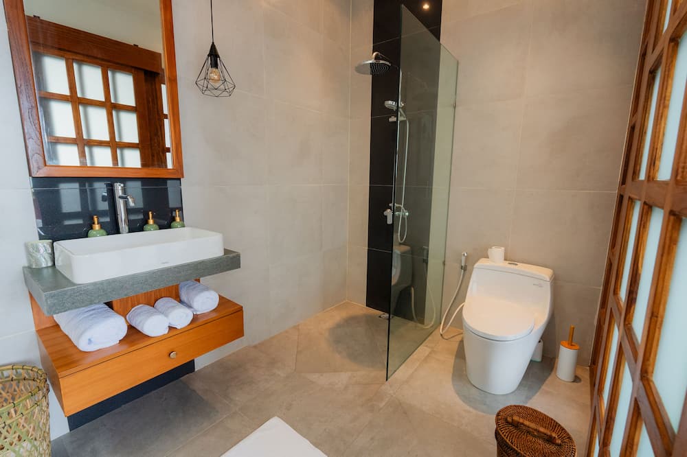 Photo of Bathroom in Mambal