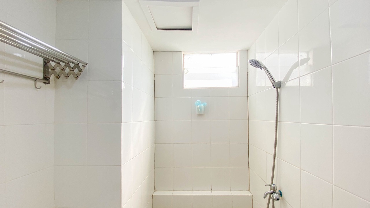 Photo of Bathroom in Jatinegara