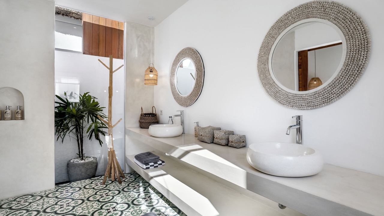Photo of Bathroom in Laksmana