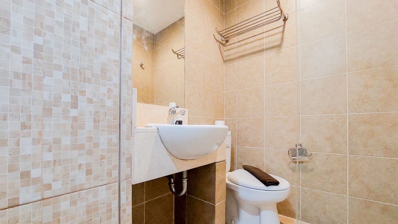 Photo of Bathroom in Panunggangan Utara