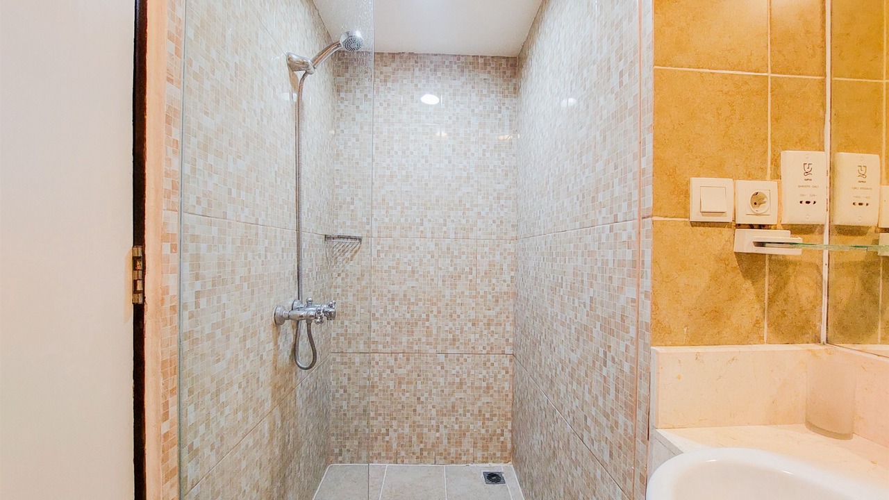 Photo of Bathroom in Panunggangan Utara