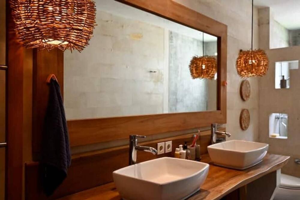 Photo of Bathroom in Bukit
