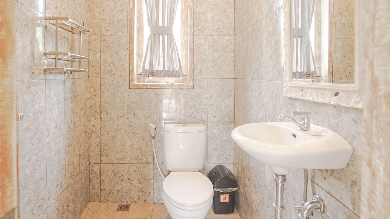 Photo of Bathroom in Singakerta