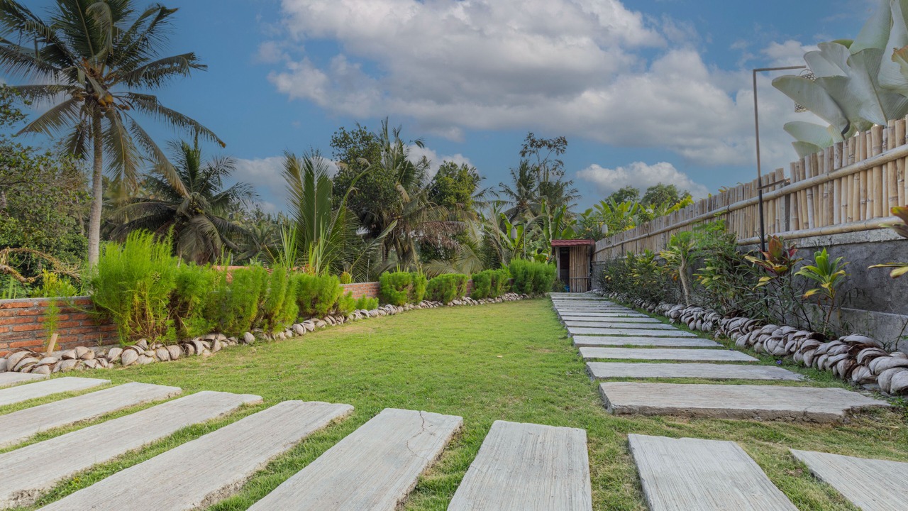 Photo of Outdoor in Samplangan