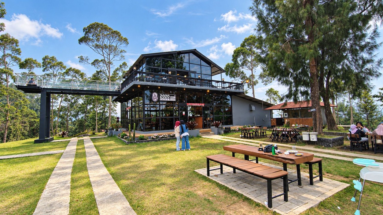 Photo of Patio Balcony in Hargomulyo
