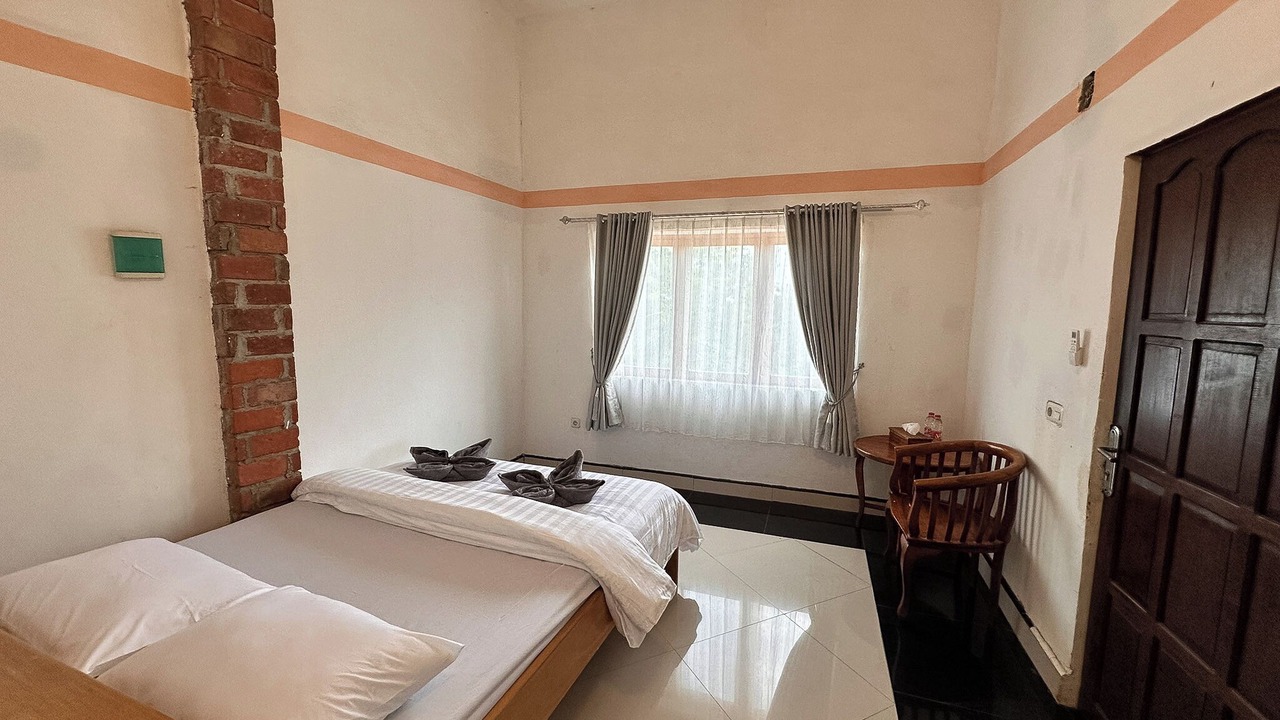 Photo of Bedroom in Bira