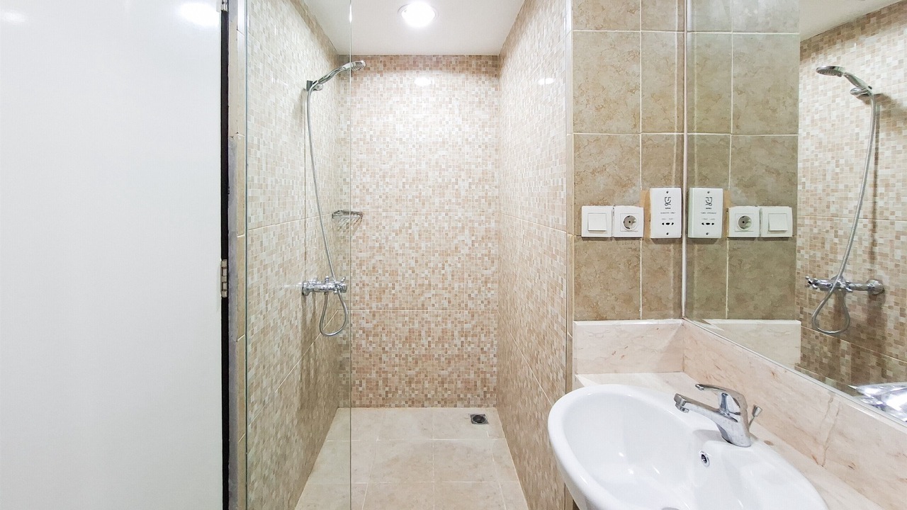 Photo of Bathroom in Panunggangan Utara