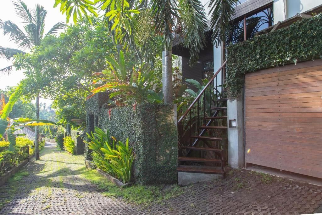 Photo of Patio Balcony in Suraberata