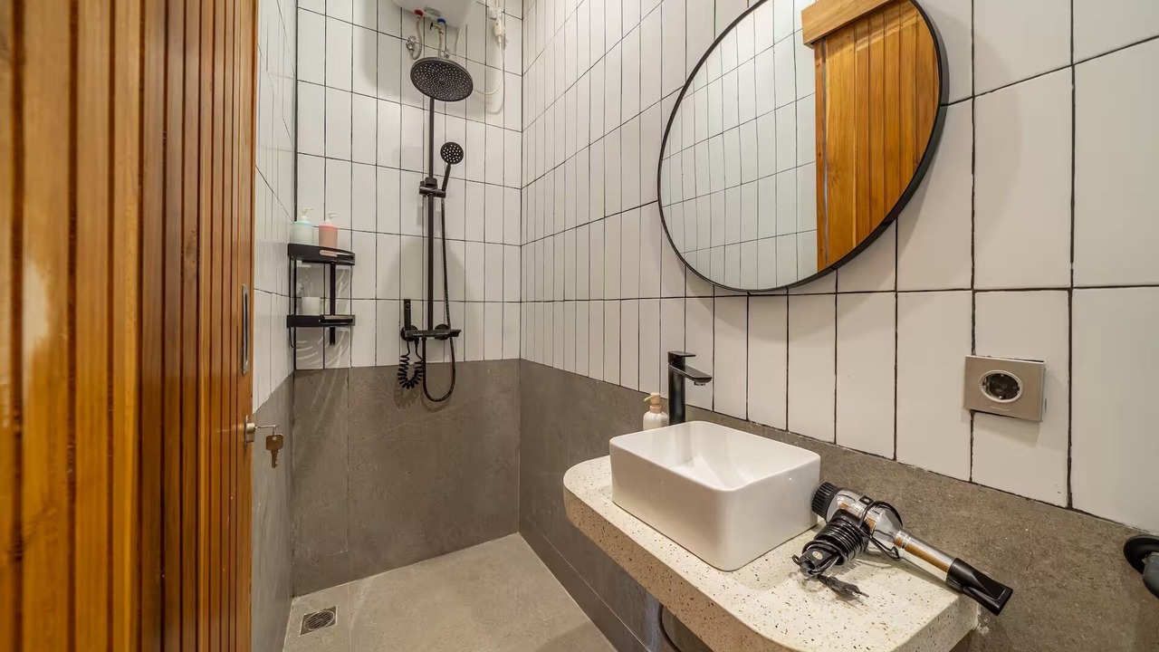 Photo of Bathroom in Padangsambian Klod