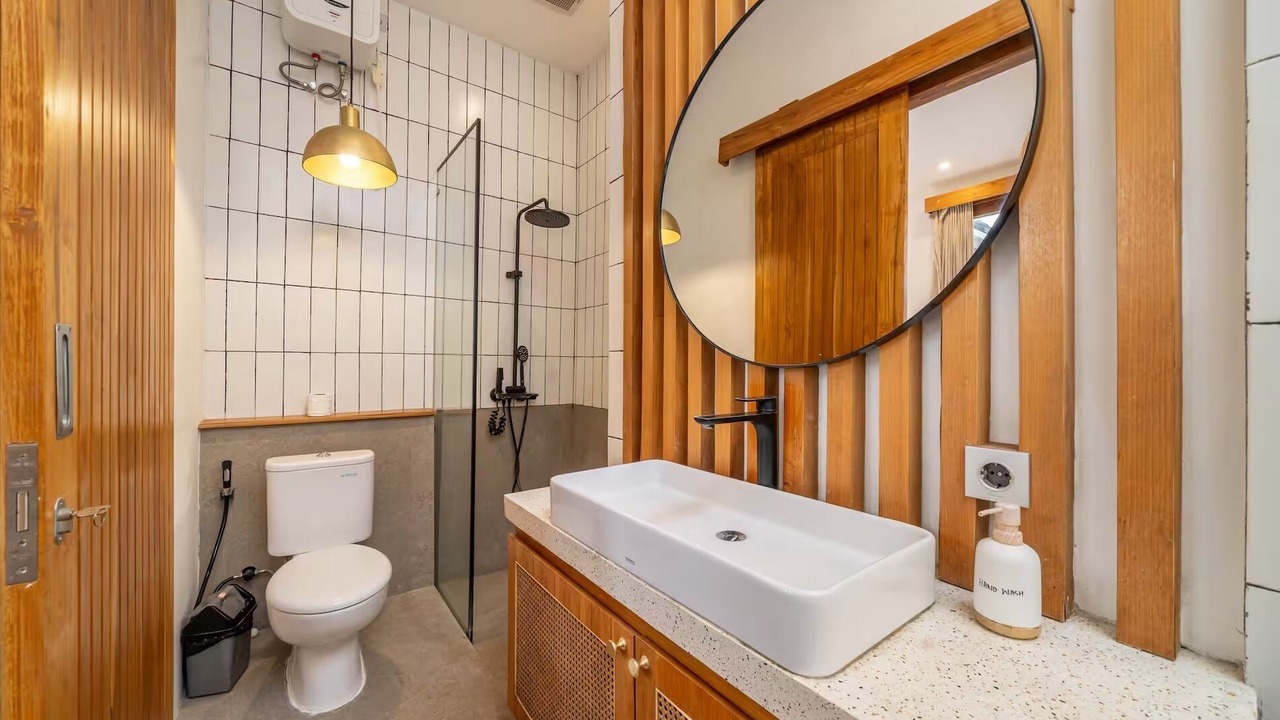 Photo of Bathroom in Padangsambian Klod