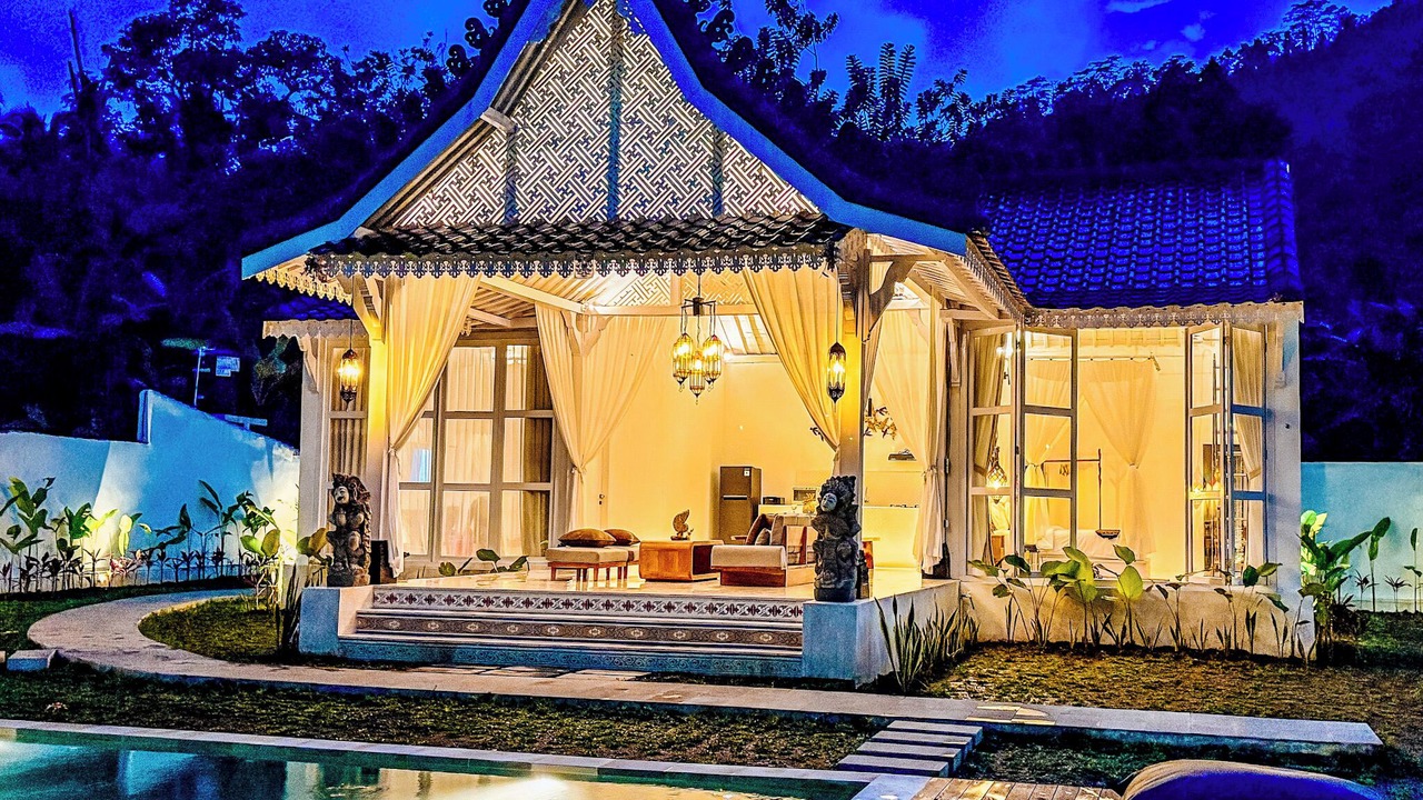 Photo of Outdoor in Selat