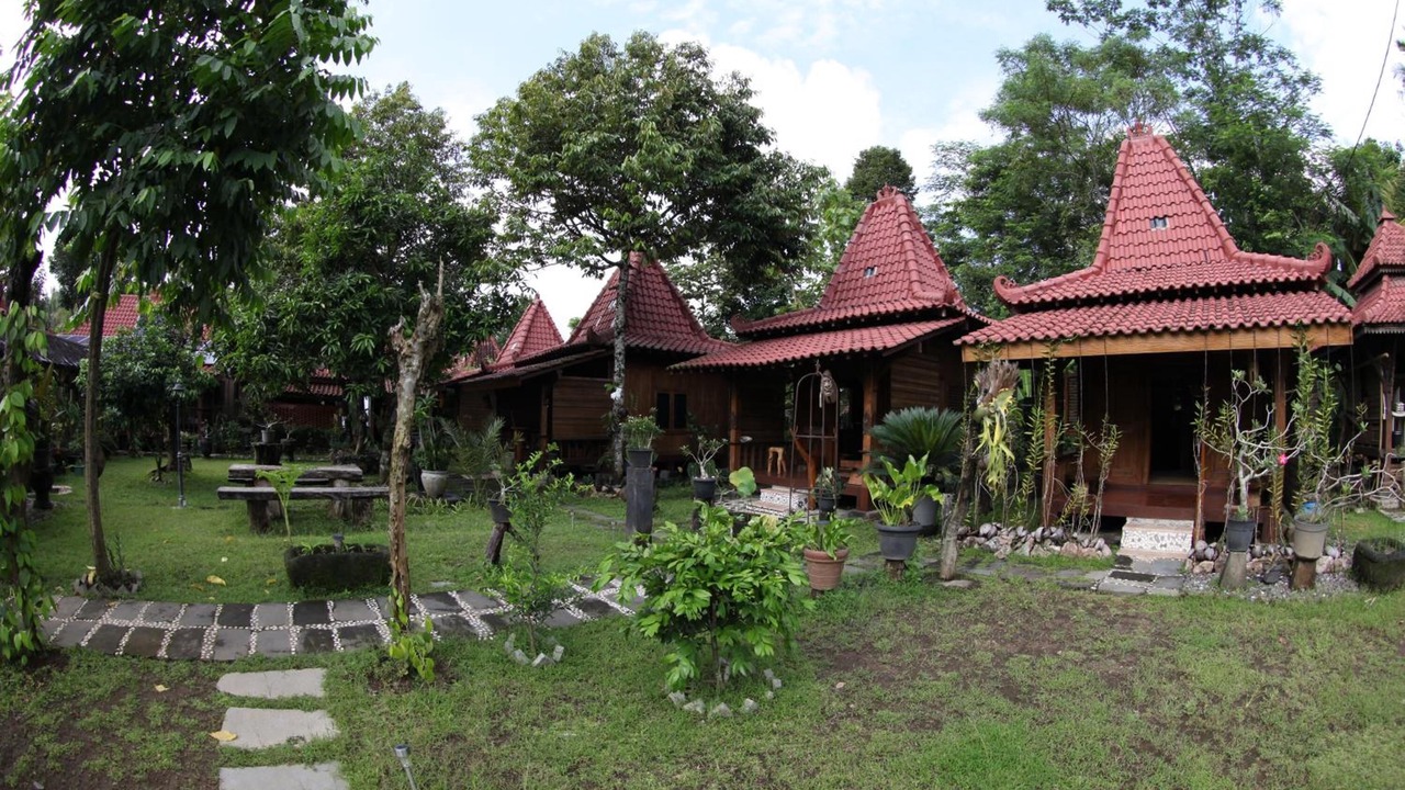 Photo of Outdoor in Mendut