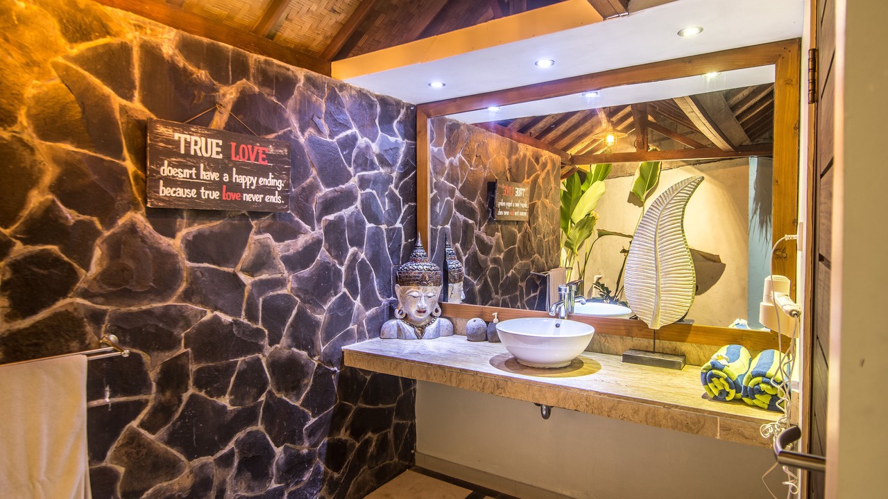 Photo of Bathroom in Candi Dasa