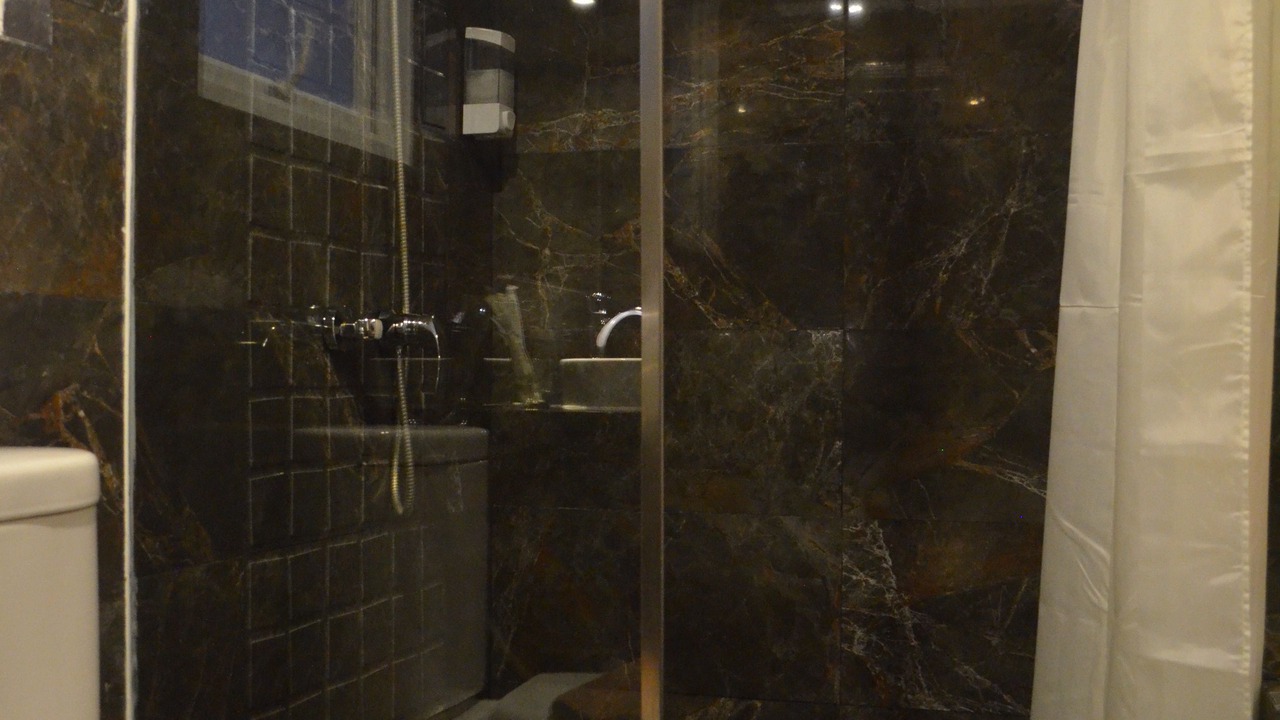 Photo of Bathroom in Chinatown