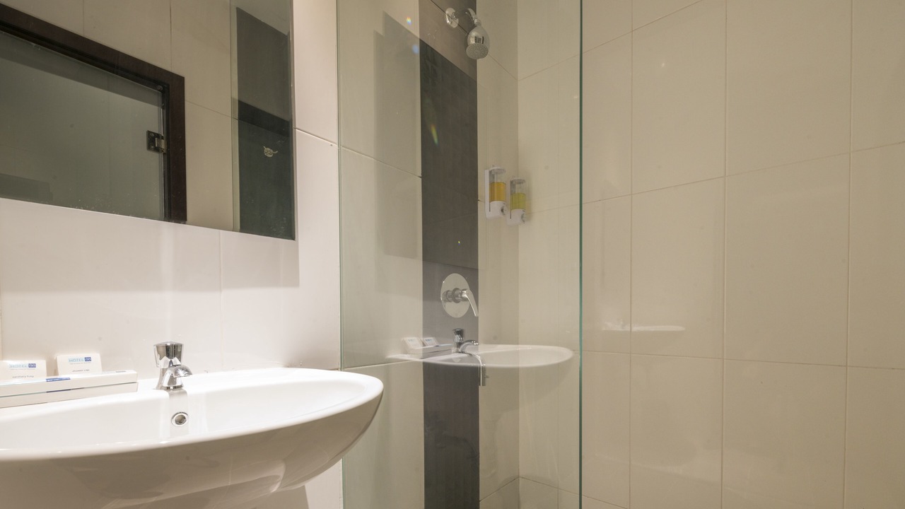 Photo of Bathroom in Gandaria-selatan