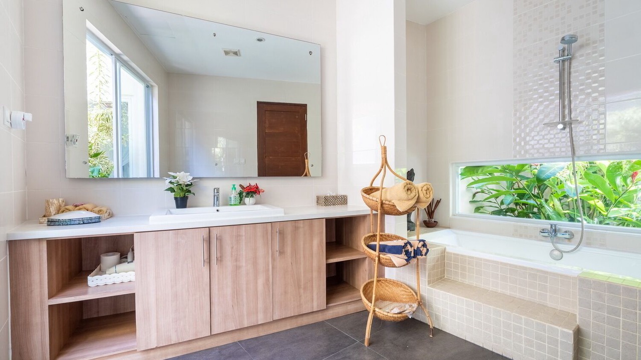 Photo of Bathroom in Sunset Road
