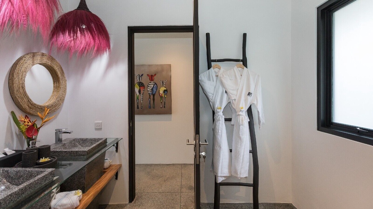 Photo of Bathroom in Petulu
