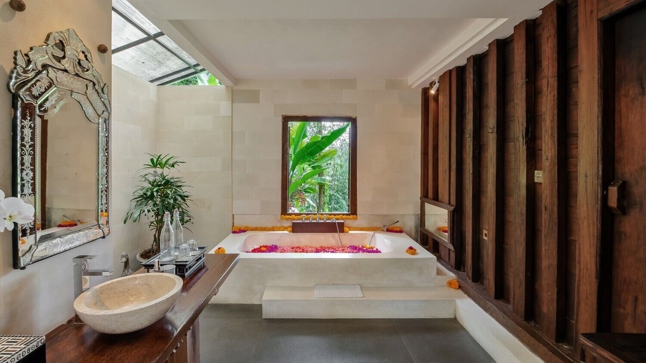 Photo of Bathroom in Payangan