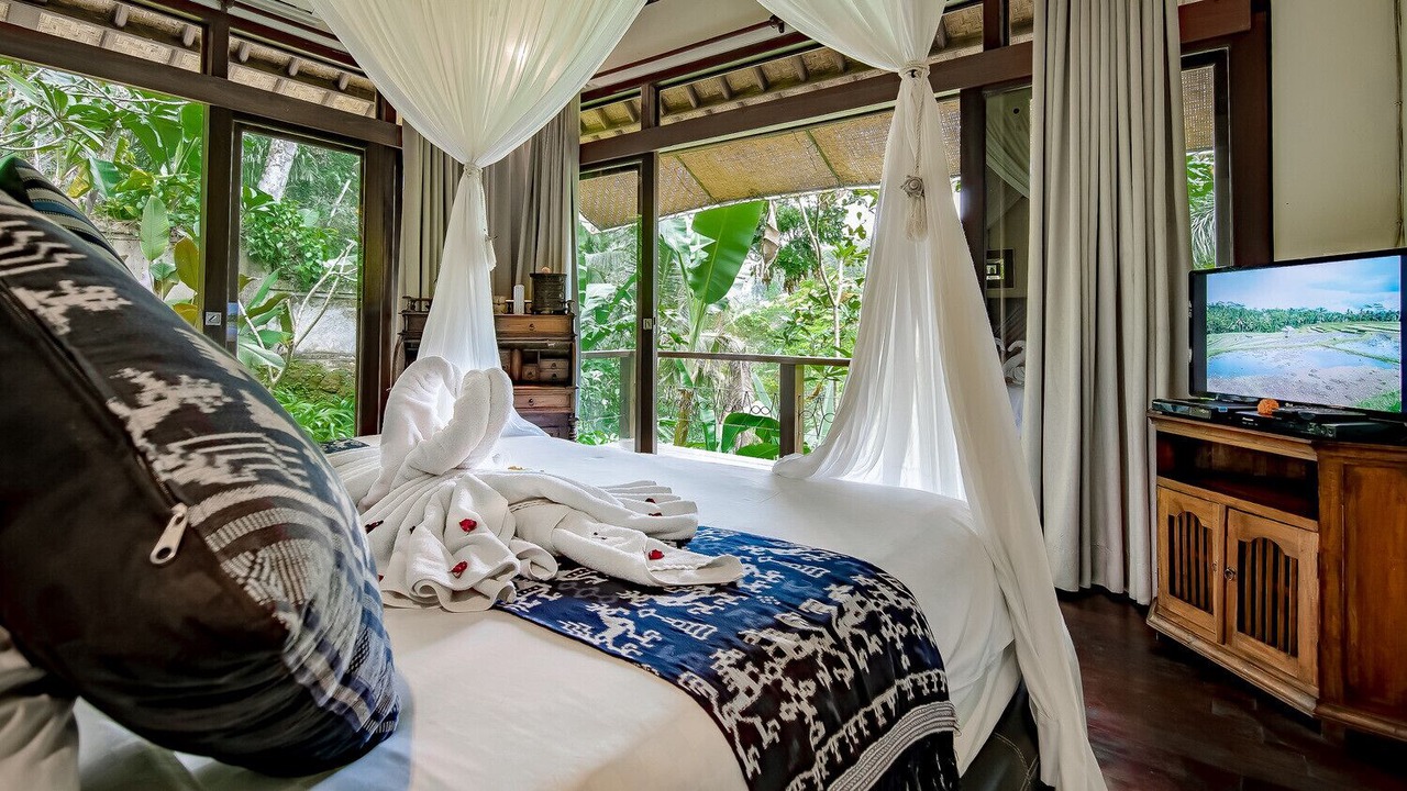 Photo of Bedroom in Sambahan