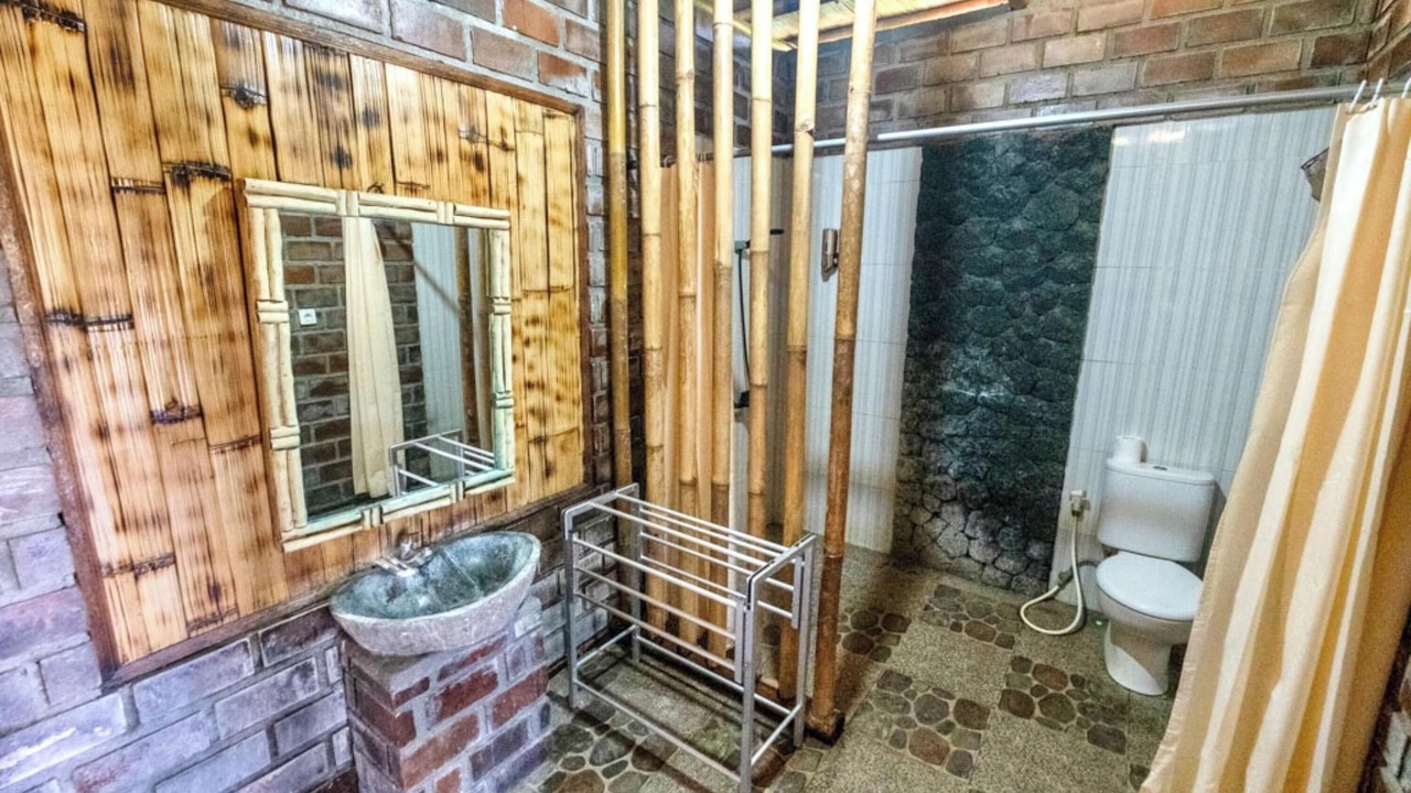 Photo of Bathroom in Songan