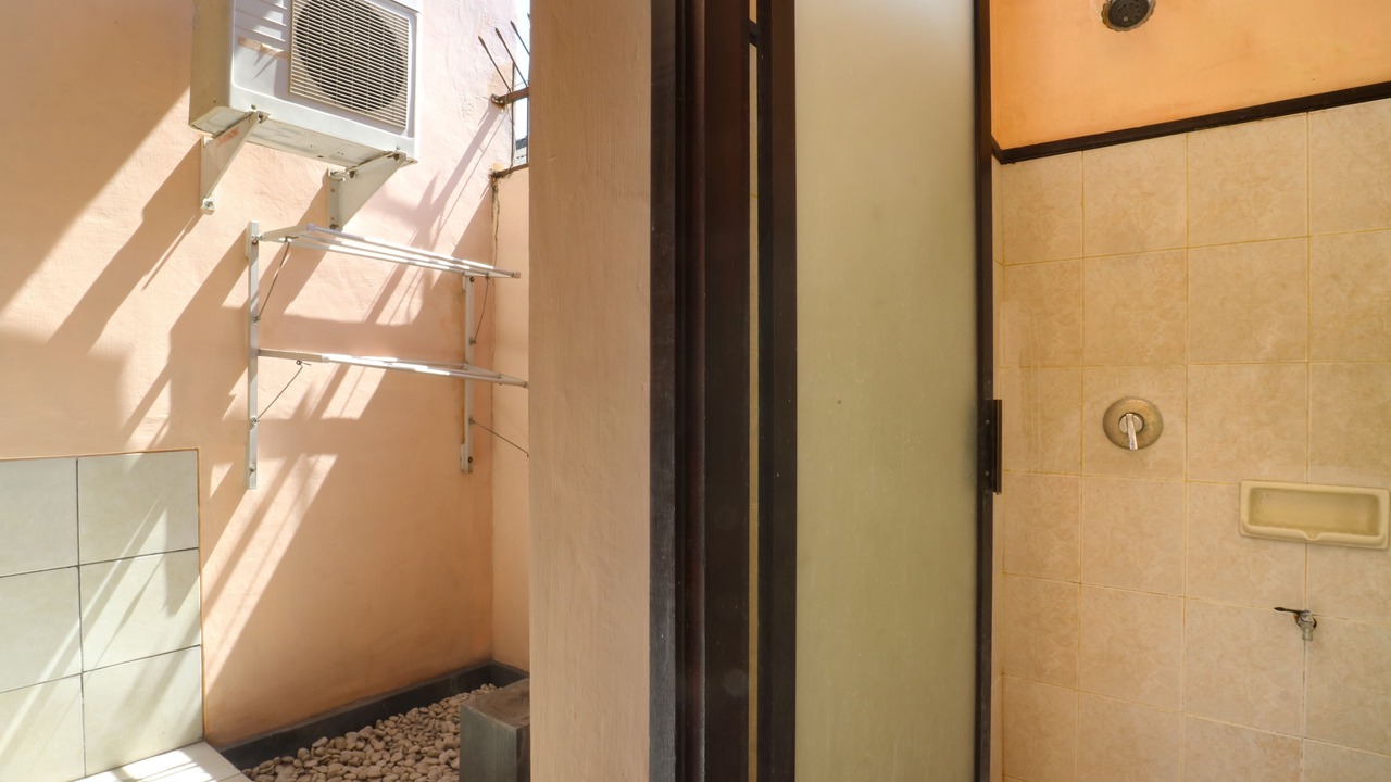 Photo of Bathroom in Teuku Umar