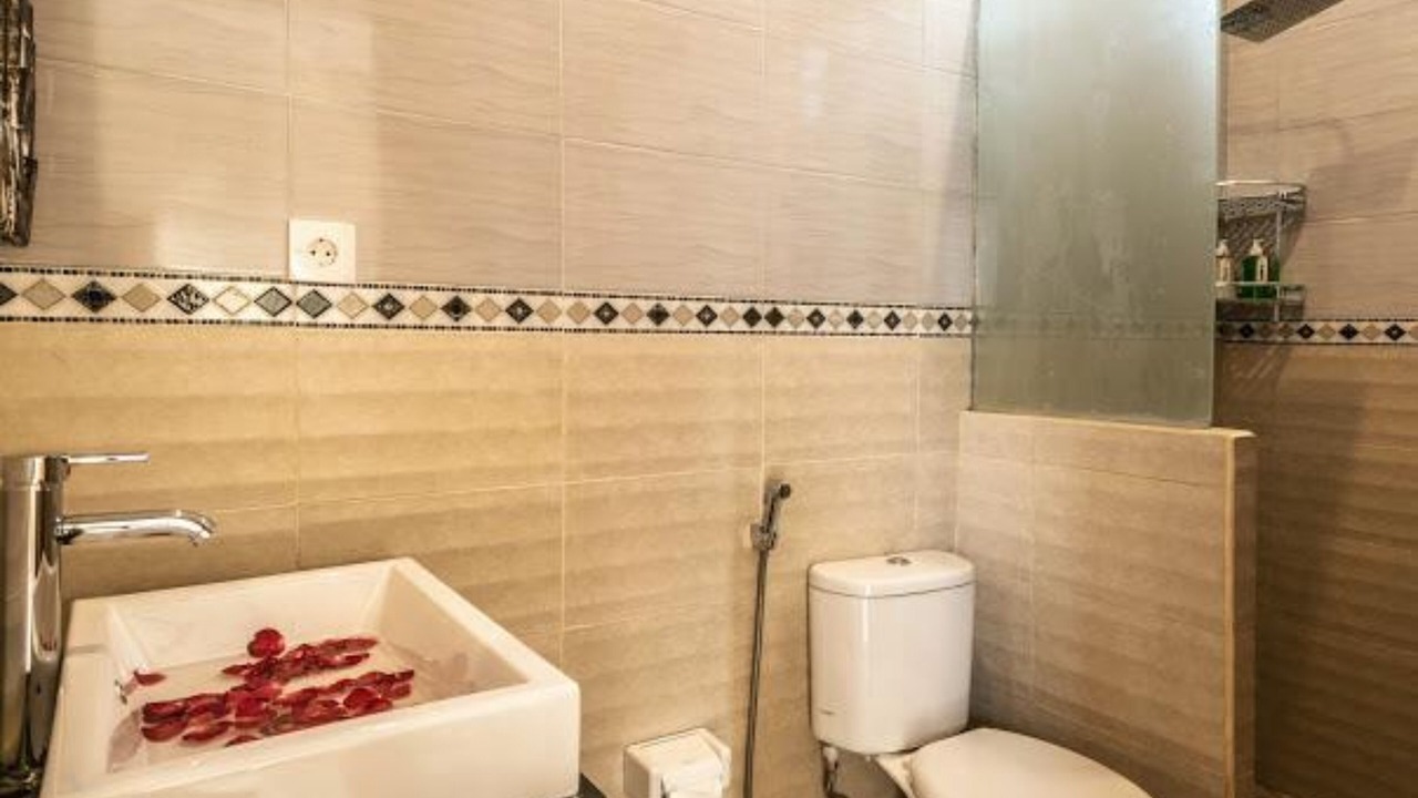 Photo of Bathroom in Lodtunduh