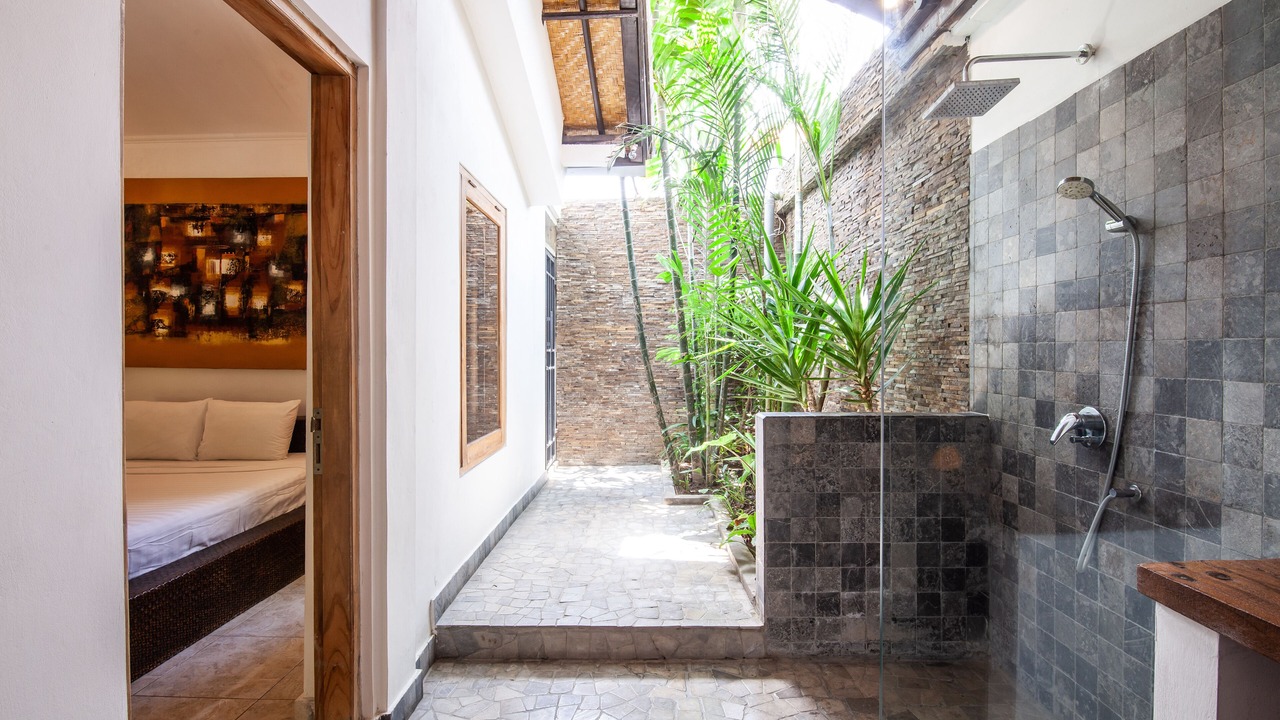 Photo of Bathroom in Sunset Road