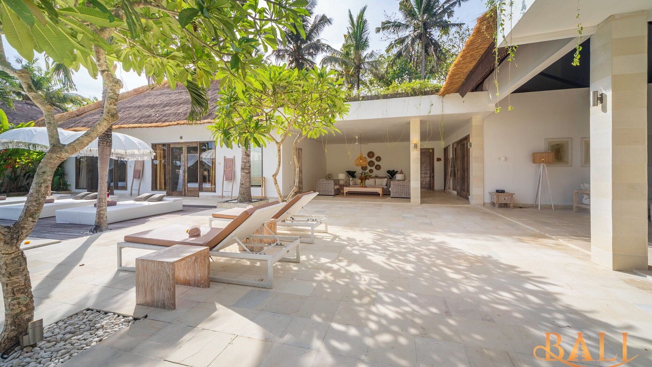 Photo of Patio Balcony in Tumbu Village