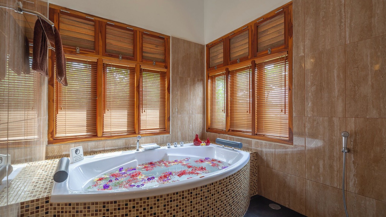 Photo of Bathroom in Banjartegehe