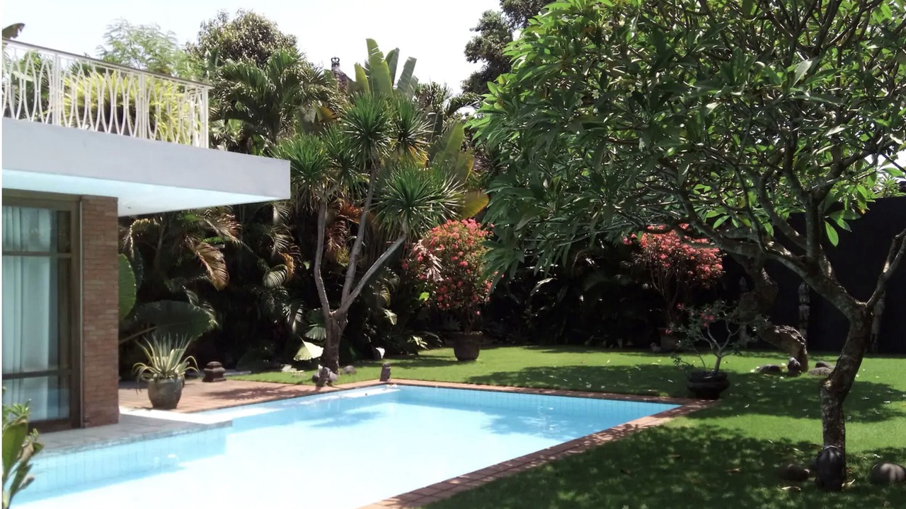 Photo of Outdoor in Sunset Road