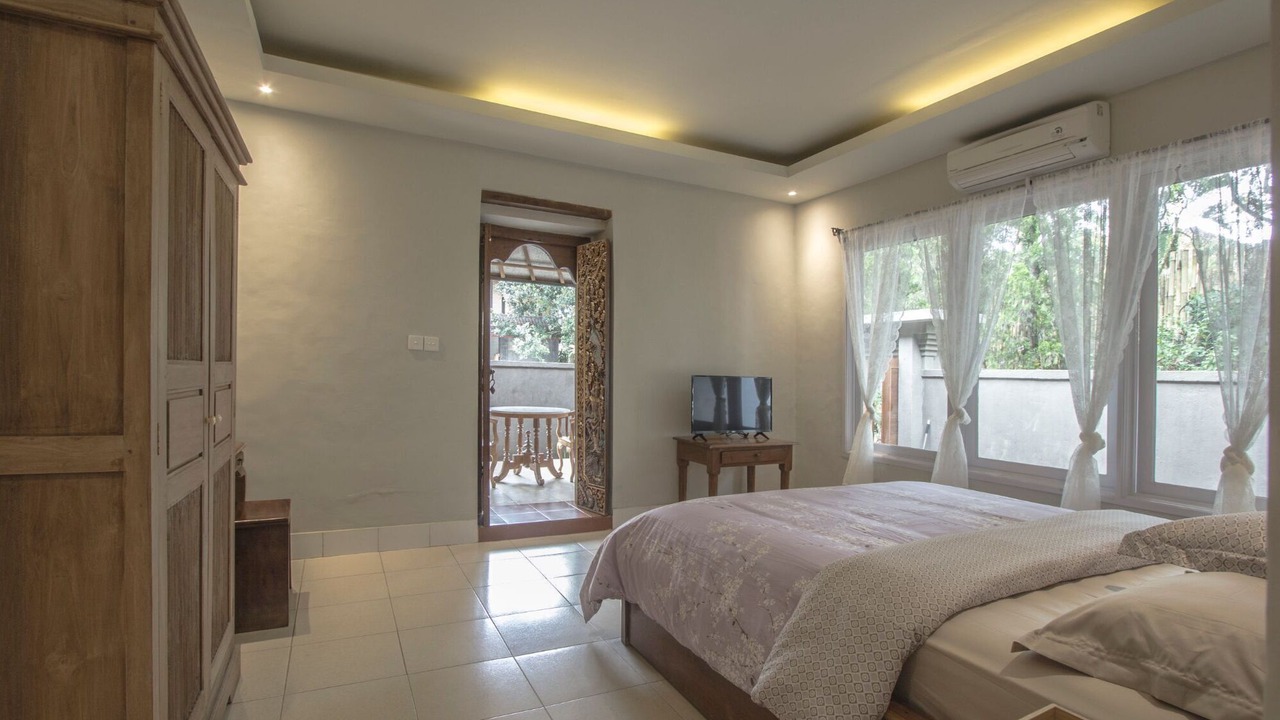Photo of Bedroom in Sambahan