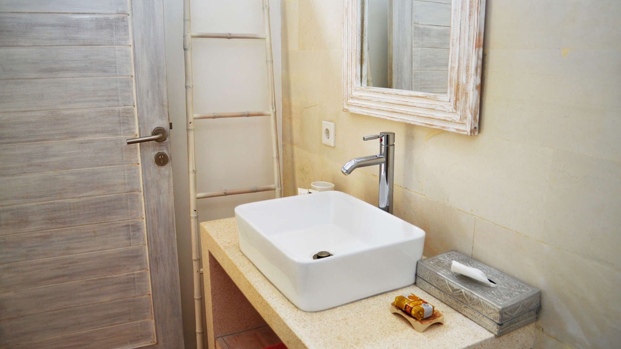 Photo of Bathroom in Sunset Road