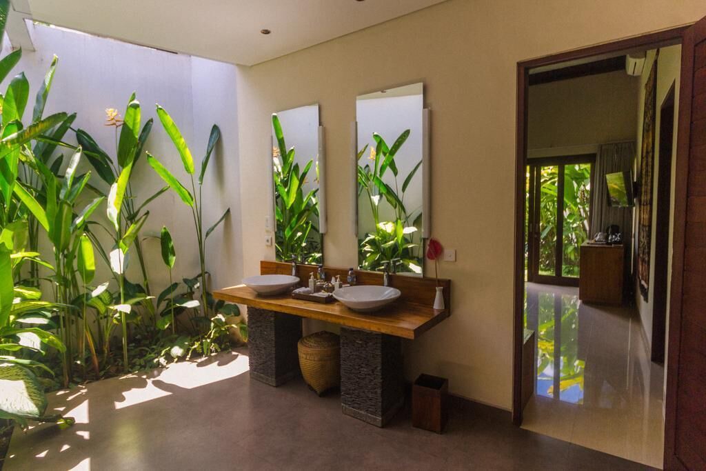Photo of Bathroom in Kedewatan