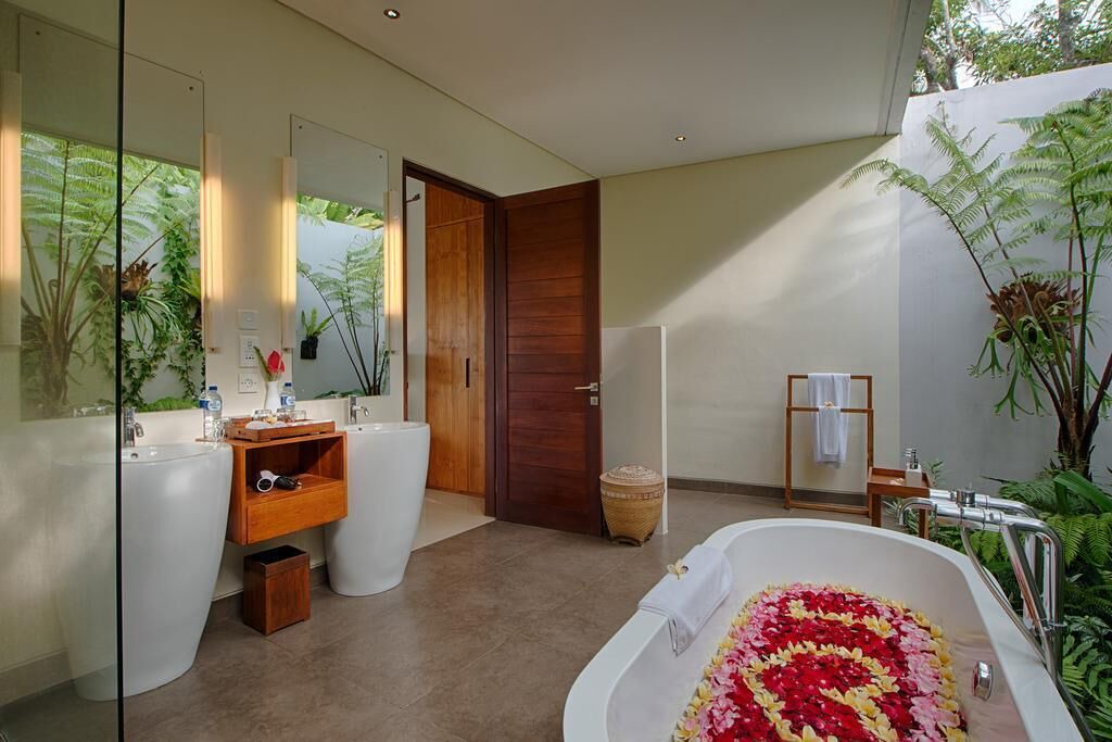 Photo of Bathroom in Kedewatan