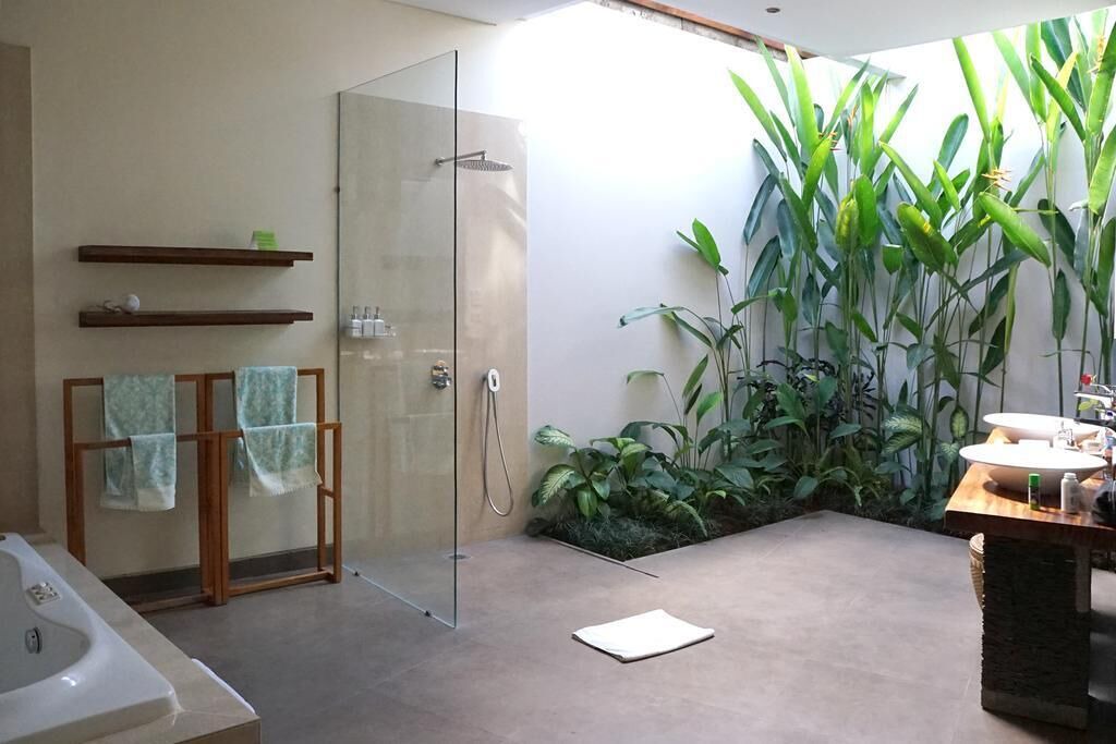 Photo of Bathroom in Kedewatan