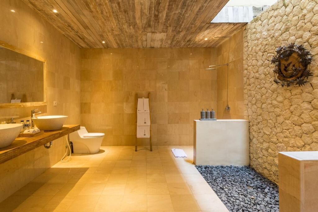 Photo of Bathroom in Kampial
