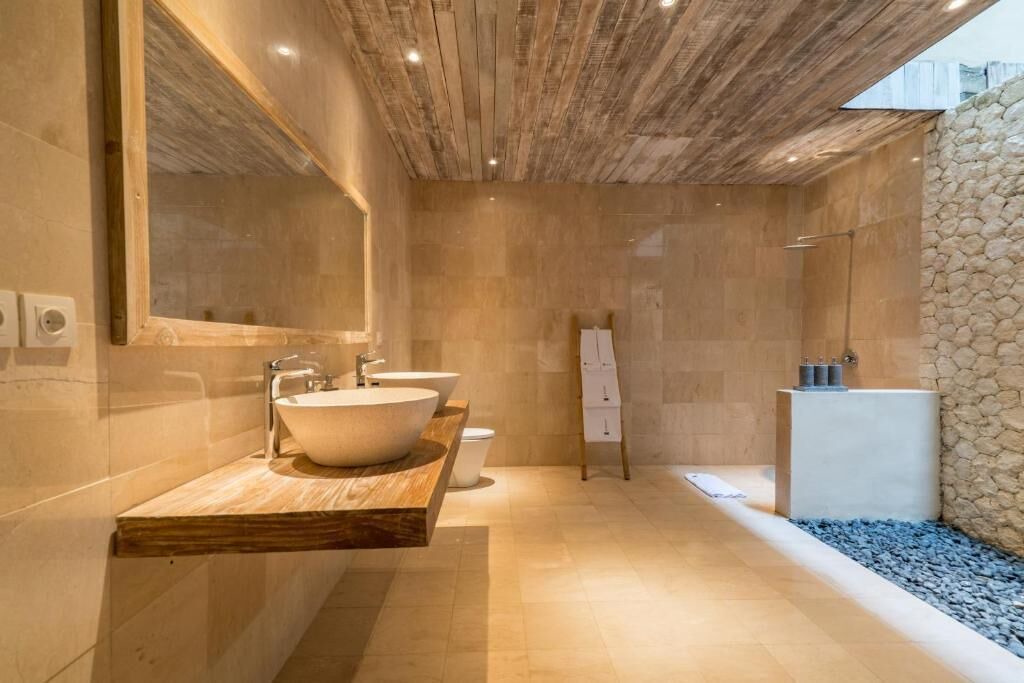 Photo of Bathroom in Kampial