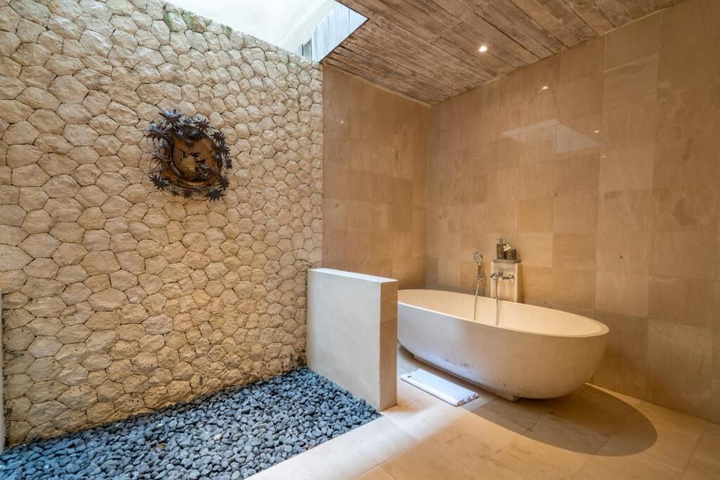 Photo of Bathroom in Kampial