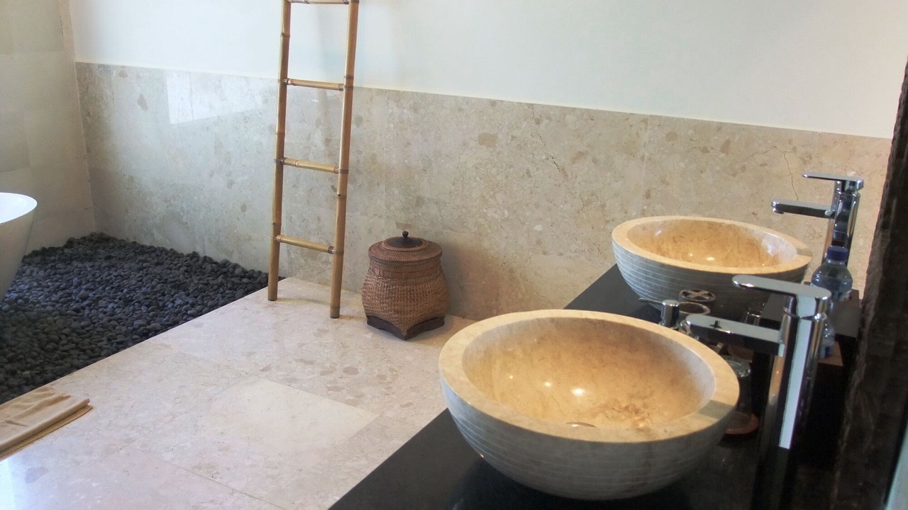 Photo of Bathroom in Sambahan