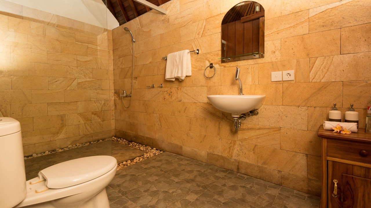Photo of Bathroom in Lodtunduh