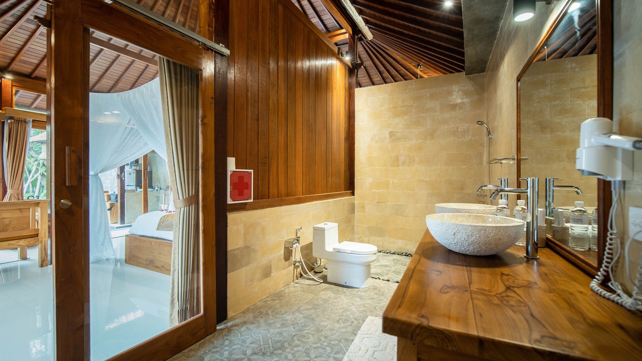 Photo of Bathroom in Lodtunduh