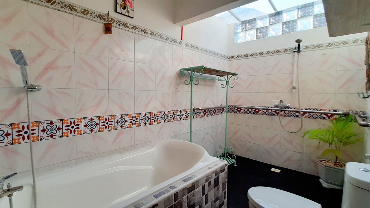 Photo of Bathroom in Drupadi