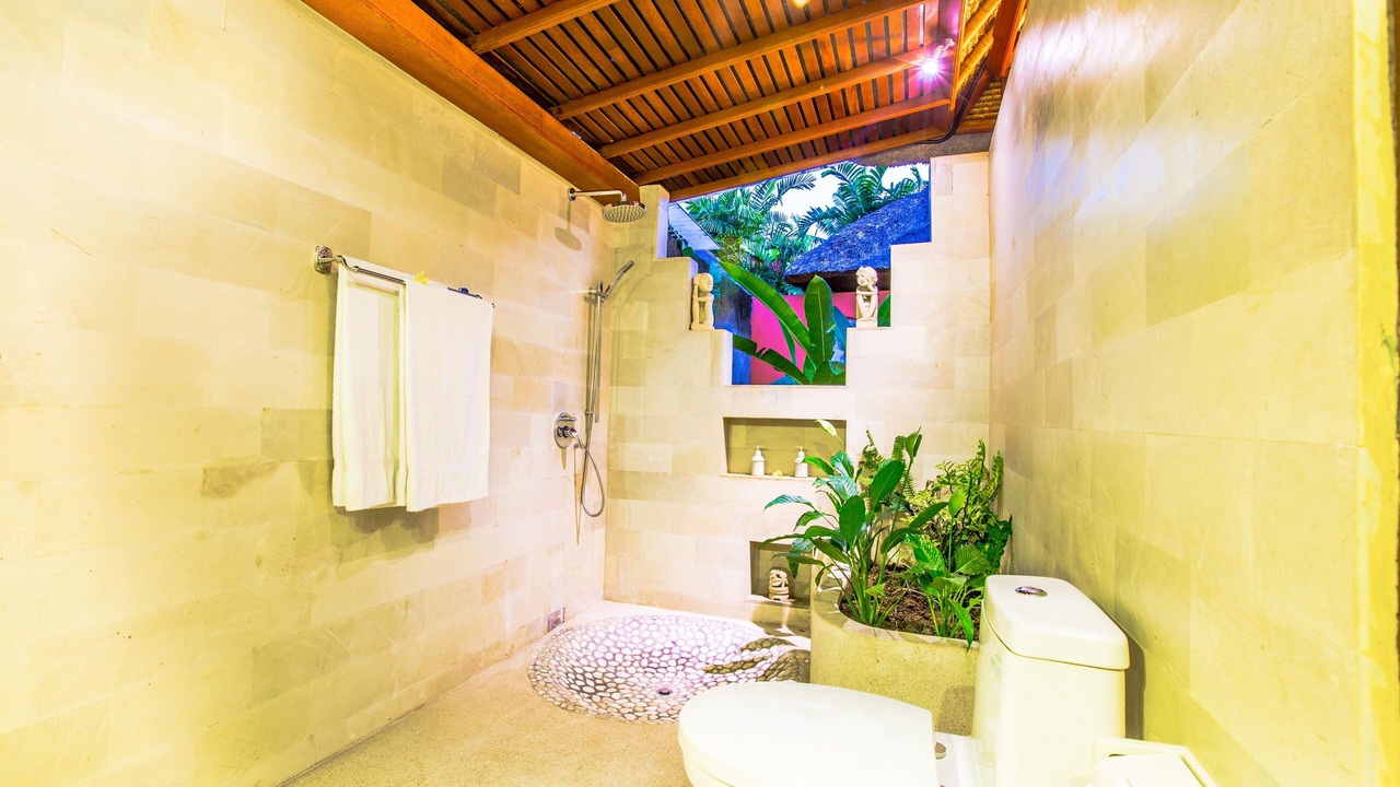 Photo of Bathroom in Lodtunduh