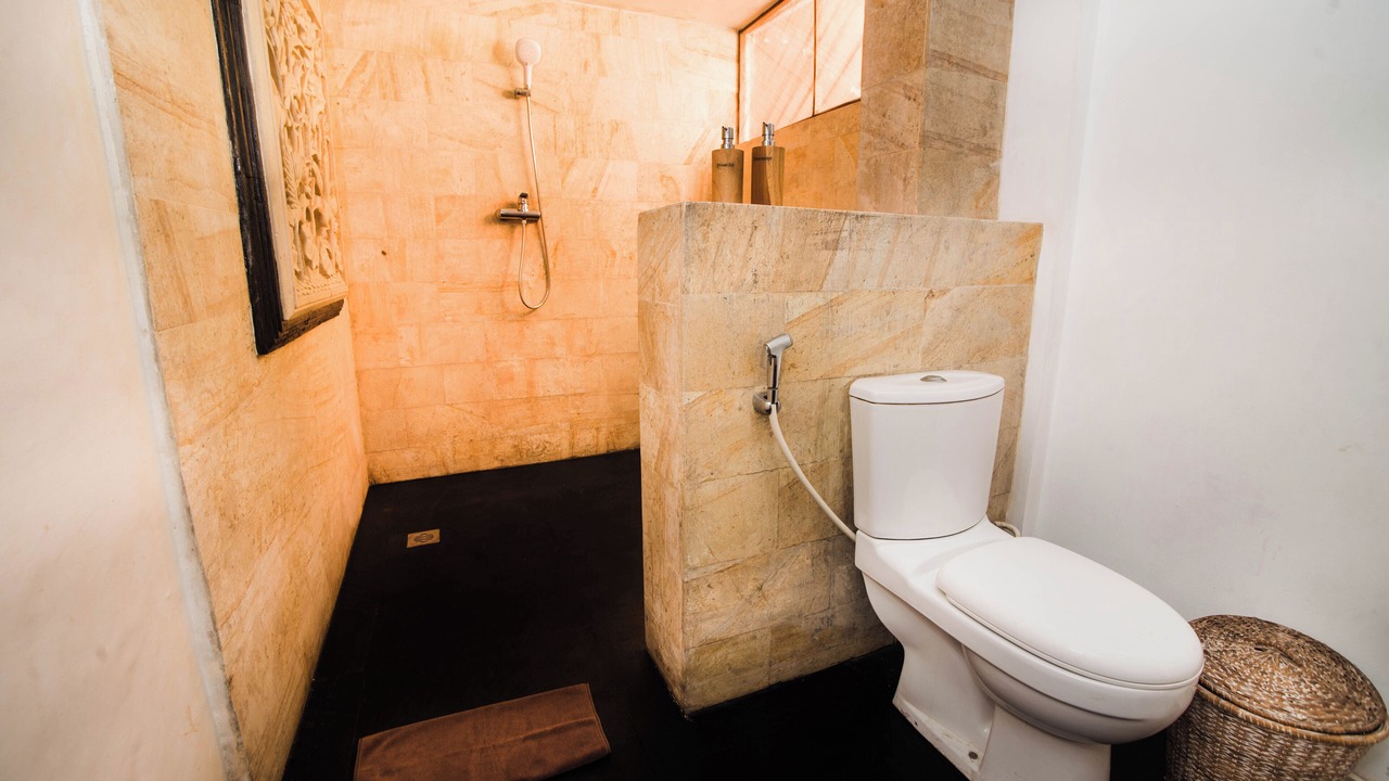 Photo of Bathroom in Singakerta