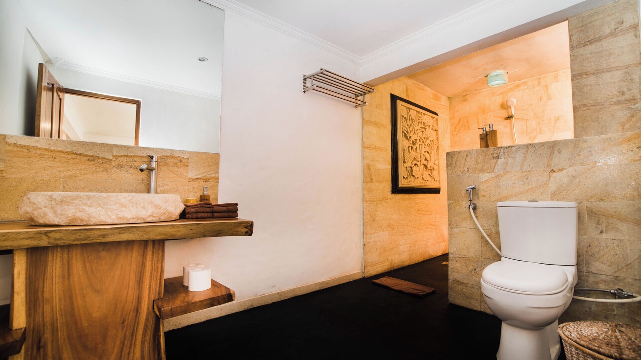 Photo of Bathroom in Singakerta