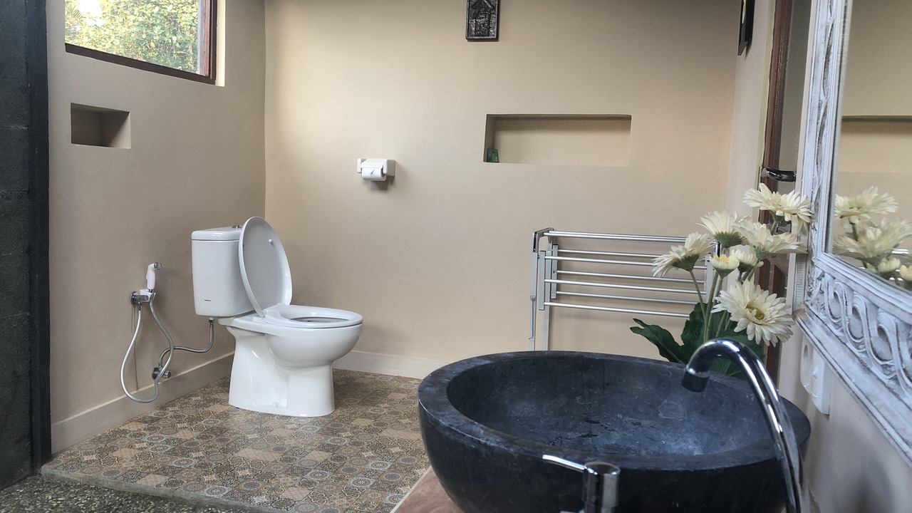 Photo of Bathroom in Singakerta