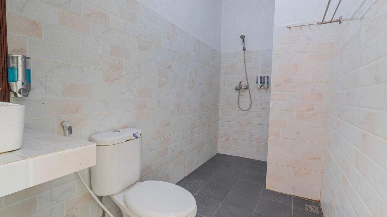 Photo of Bathroom in Klumpu