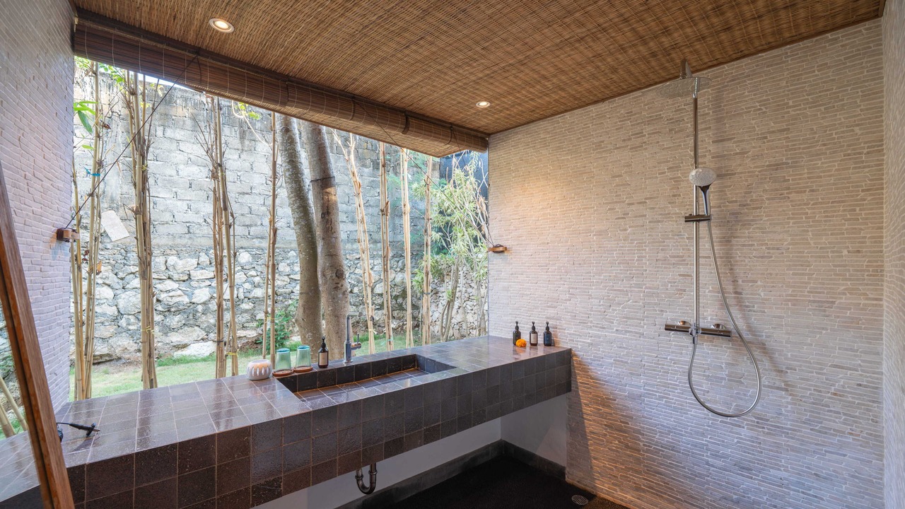 Photo of Bathroom in Jungut Batu