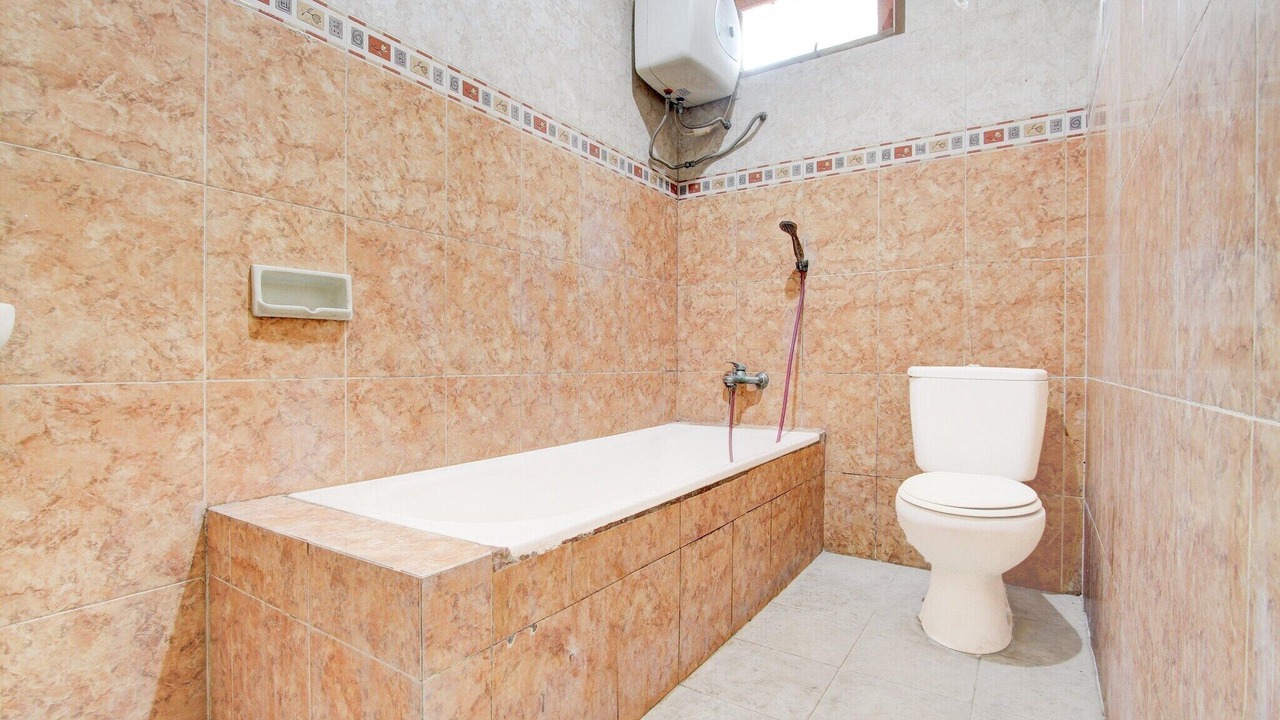 Photo of Bathroom in Laweyan